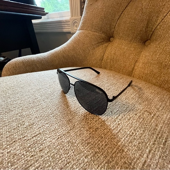 Quay Australia Black Aviator Sunglasses with Polarized Lenses main image 10